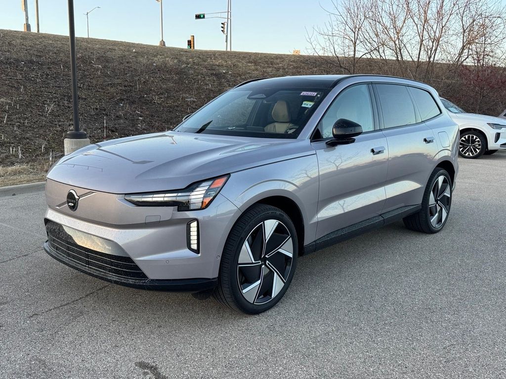 2026 Volvo EX90