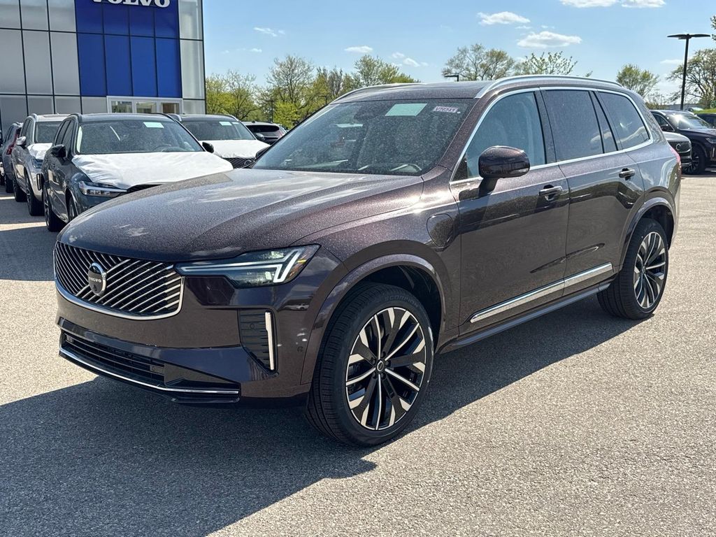 2026 Volvo XC90 T8 Recharge Ultra Bright 4WD's photo