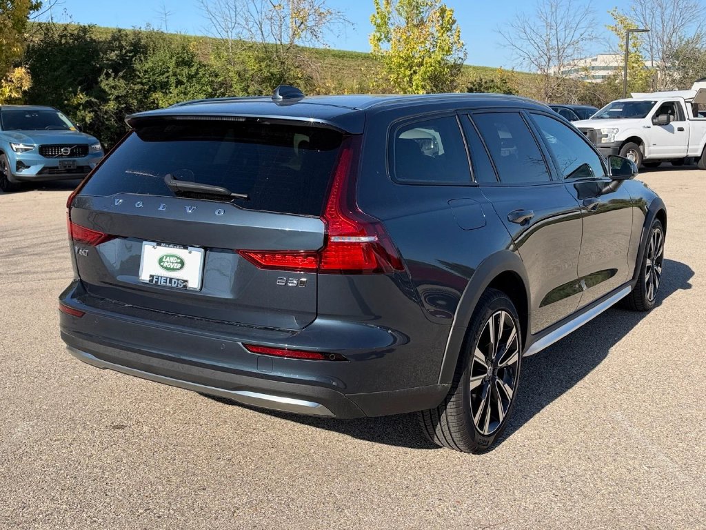 Certified 2026 Volvo V60 Cross Country B5 Ultra Wagon