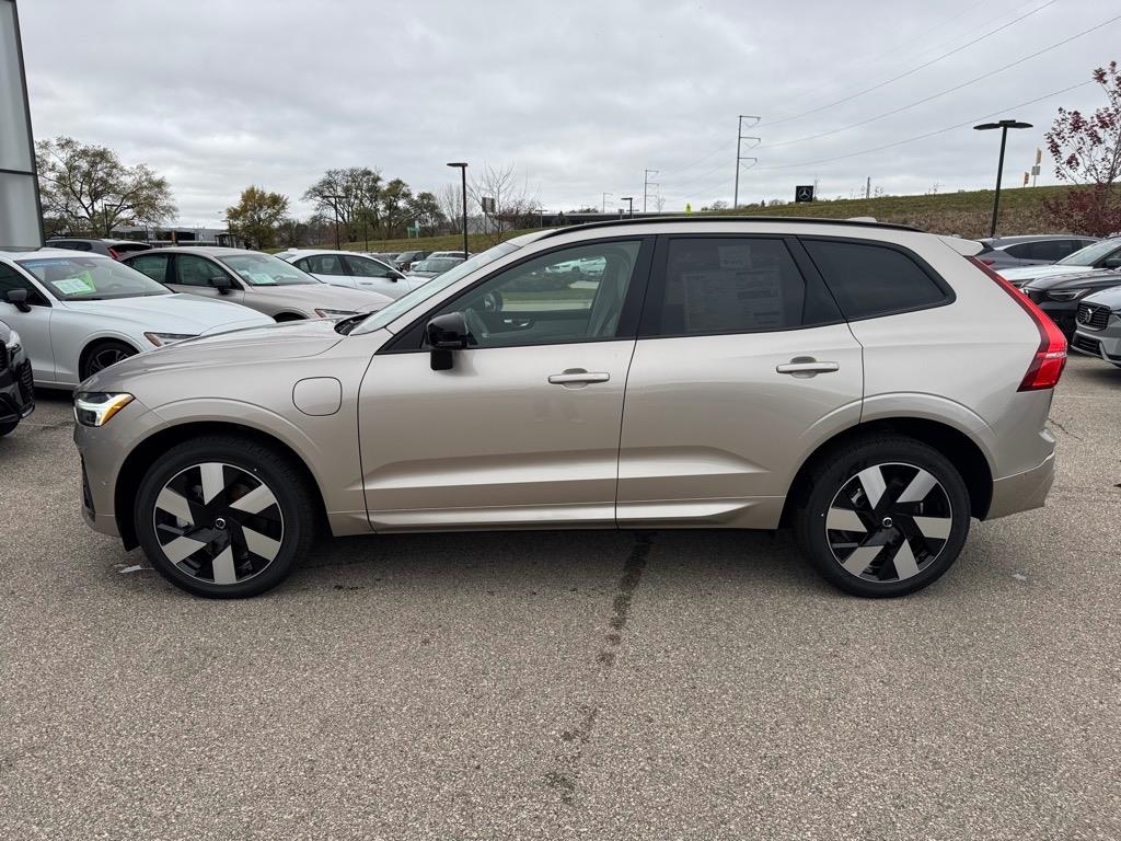 Certified 2025 Volvo XC60 Plus with VIN YV4H60RC5S1055522 for sale in Madison, WI