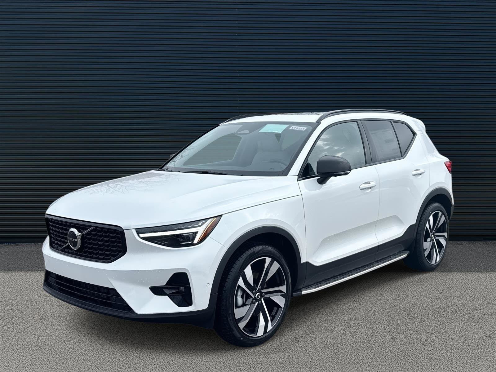2026 Volvo XC40 Ultra's photo