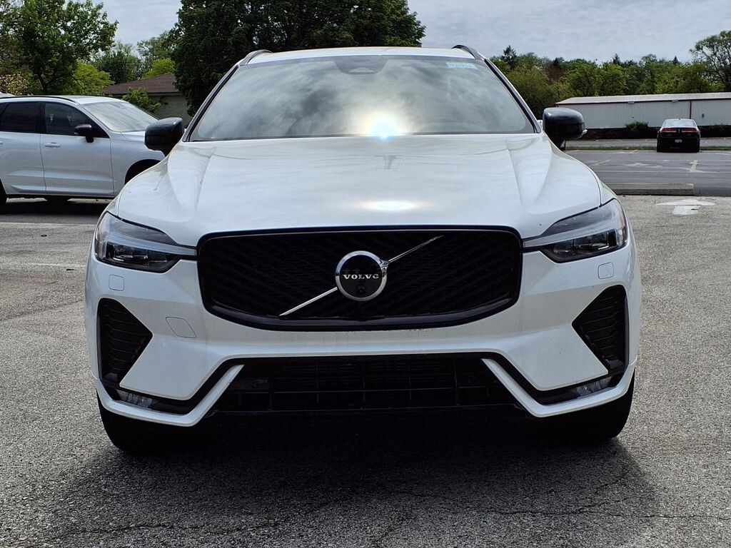 New 2026 Volvo XC60 B5 Plus SUV