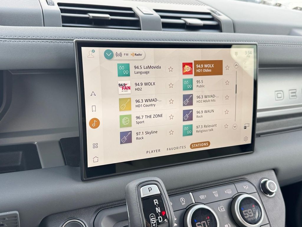 2025 Land Rover Defender V8 - Photo 16