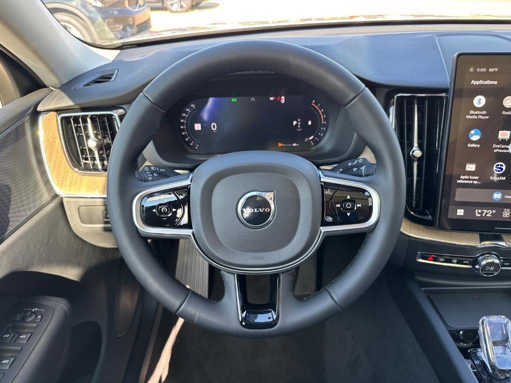 2026 Volvo XC60 Plus - Photo 6
