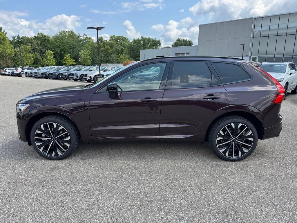 New 2026 Volvo XC60 plug-in hybrid T8 Ultra SUV