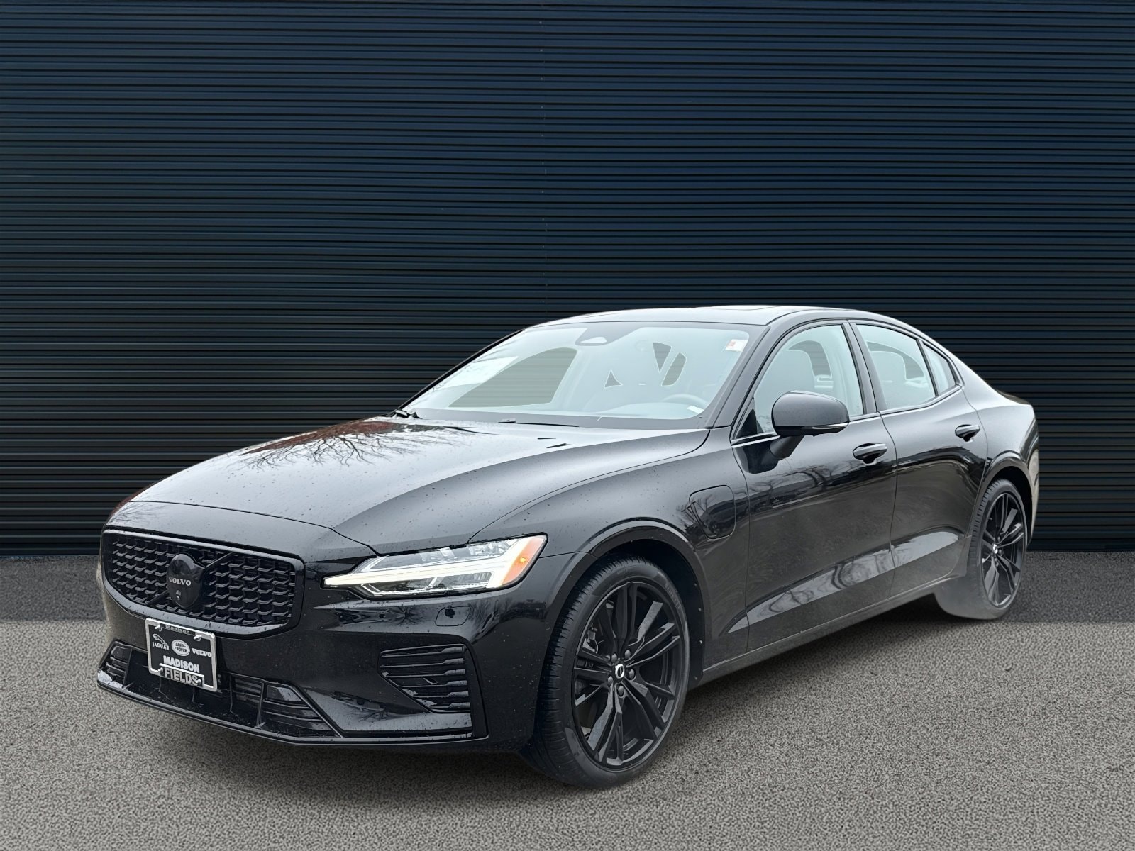 2024 Volvo S60 Ultimate's photo