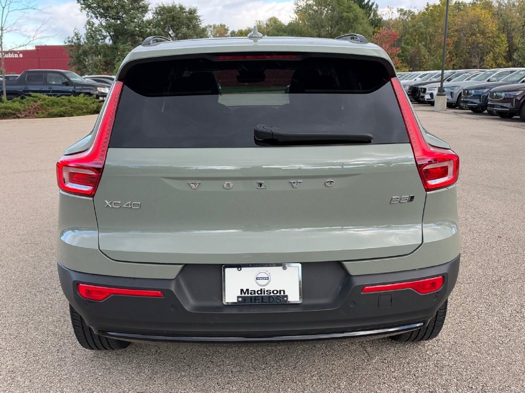 Certified 2024 Volvo XC40 B5 Plus Dark SUV