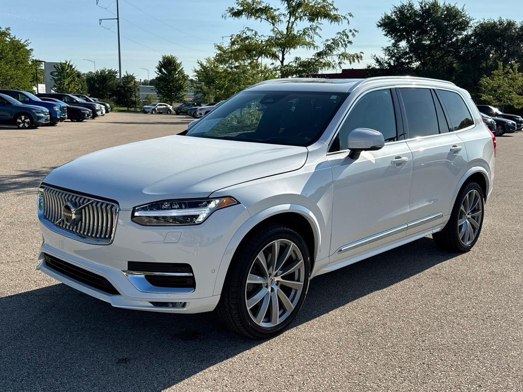 2023 Volvo XC90