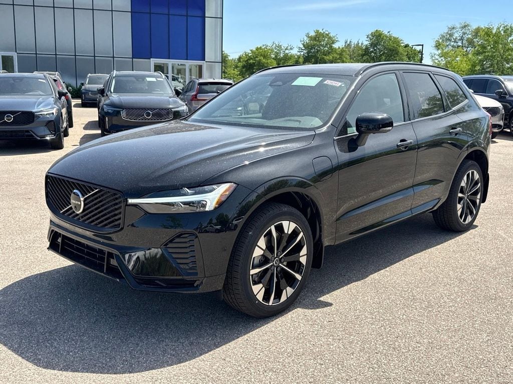 2026 Volvo XC60 T8 Plus Dark AWD's photo