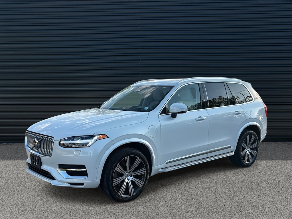 Certified 2023 Volvo XC90 Recharge Plug-In Hybrid Ultimate 6-Seater SUV