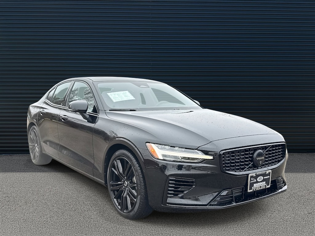 Certified 2024 Volvo S60 plug-in hybrid T8 Ultimate Black Edition Sedan
