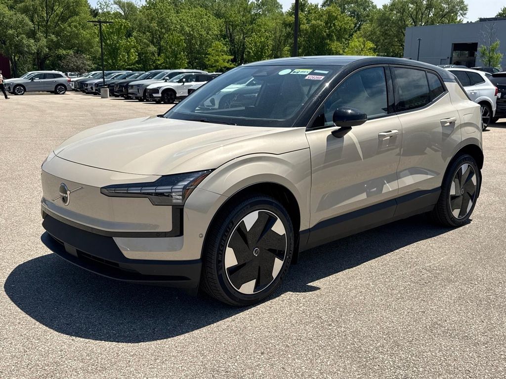 2026 Volvo EX30 Twin Motor Performance Ultra's photo