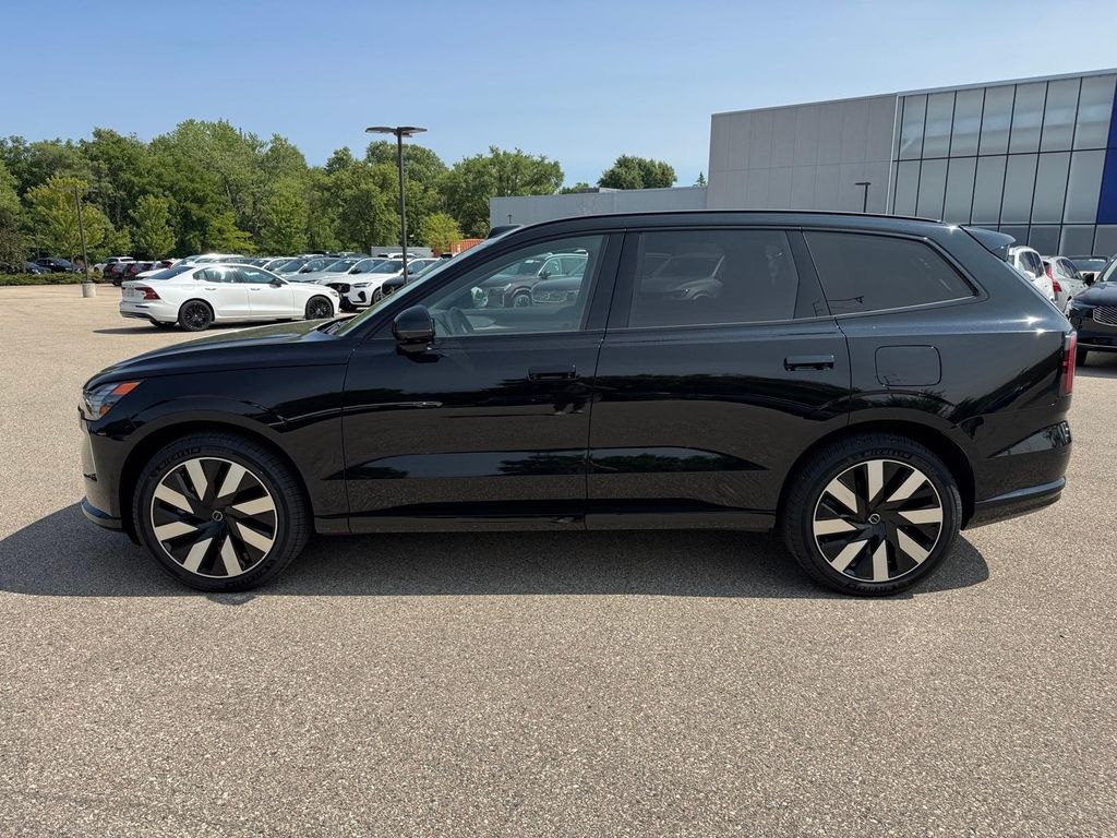 Certified 2025 Volvo EX90 Ultra with VIN 7JDE23VL4SG017373 for sale in Madison, WI