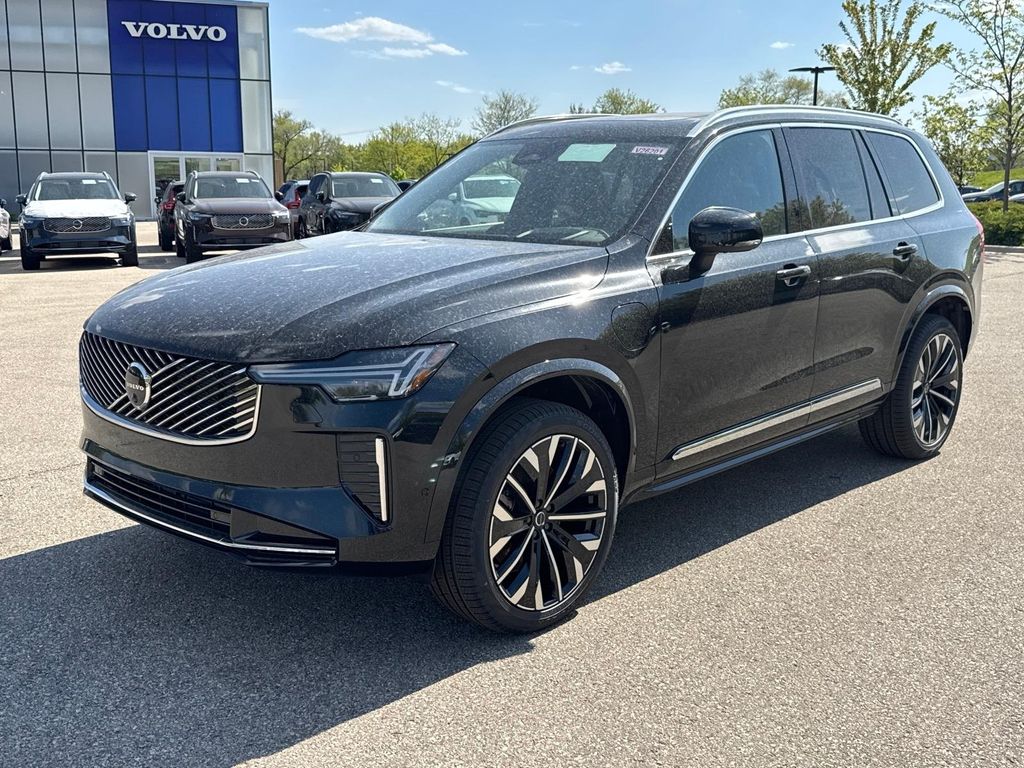 2026 Volvo XC90 T8 Recharge Ultra Bright 4WD's photo