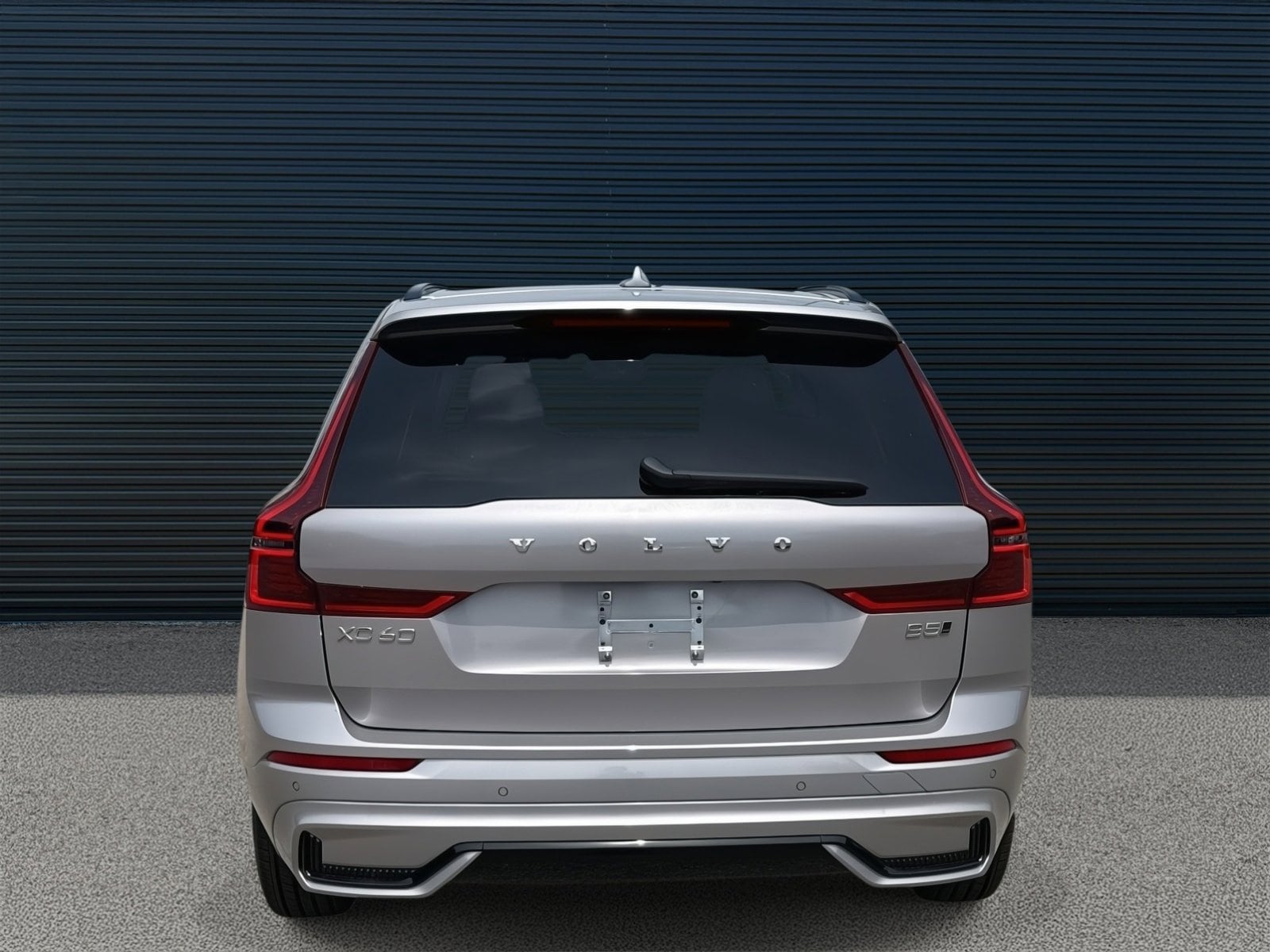 2026 Volvo XC60 Plus - Photo 6