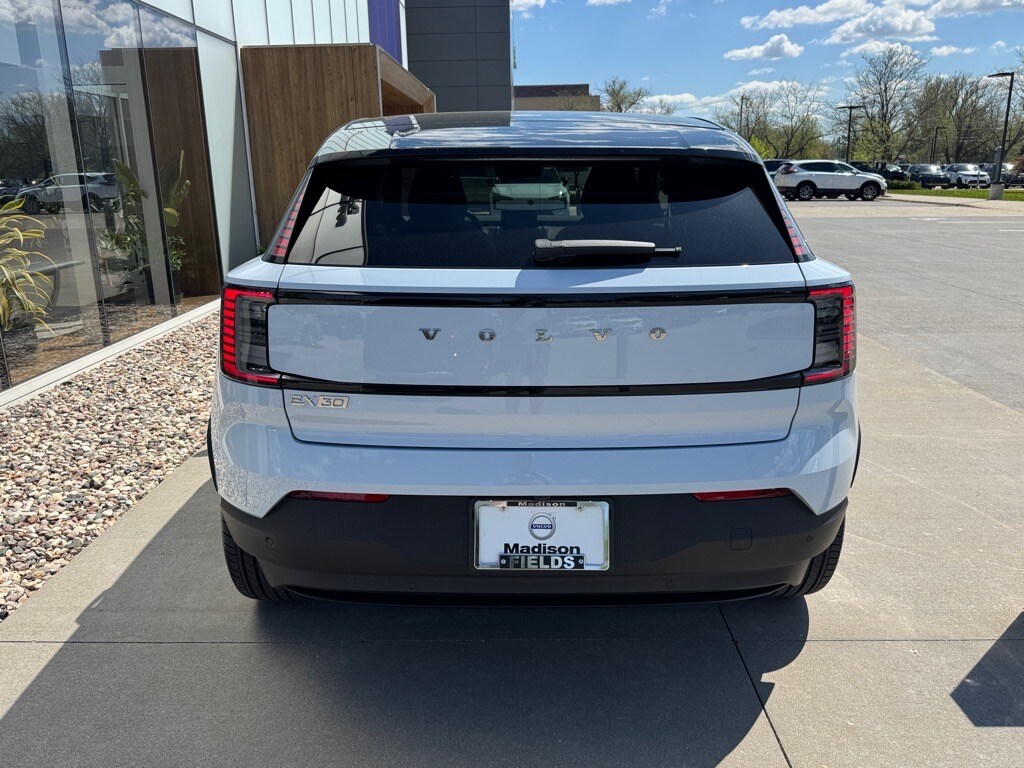 2025 Volvo EX30 Ultra photo 3