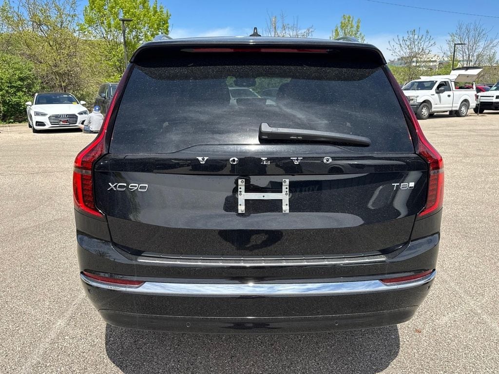 New 2026 Volvo XC90 plug-in hybrid T8 Plus 7-Seater SUV