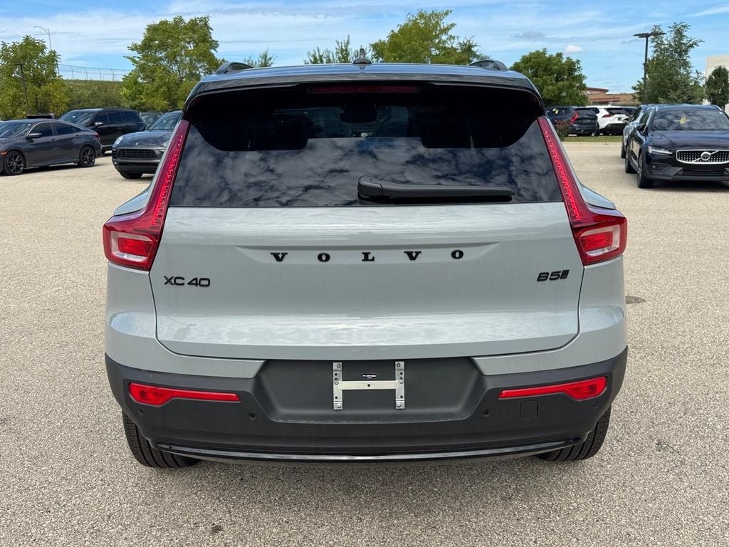 New 2026 Volvo XC40 B5 Ultra Black Edition SUV