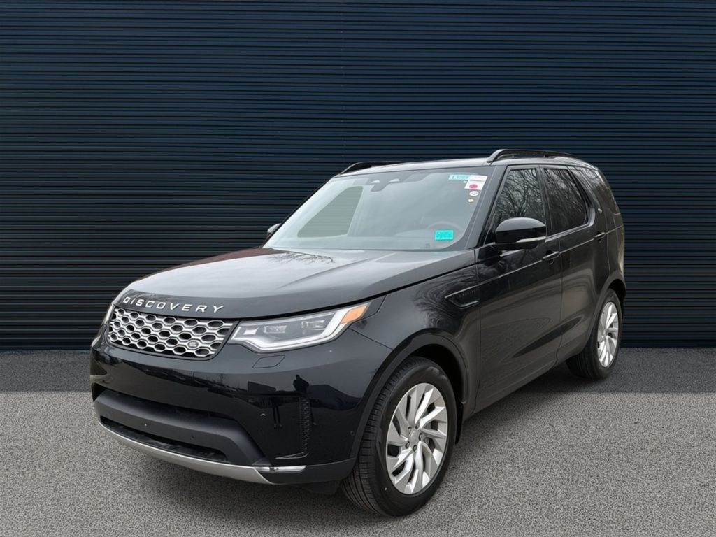 2025 Land Rover Discovery P300 S's photo