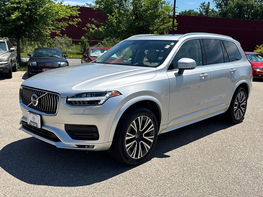 2020 Volvo XC90 T6 Momentum AWD's photo