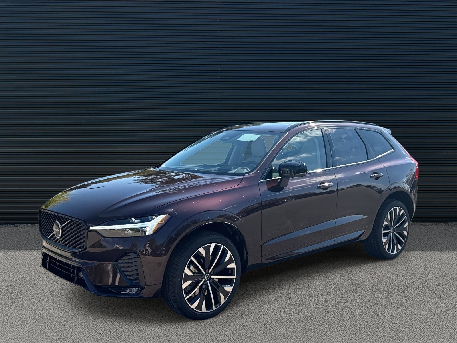 2026 Volvo XC60 Ultra's photo