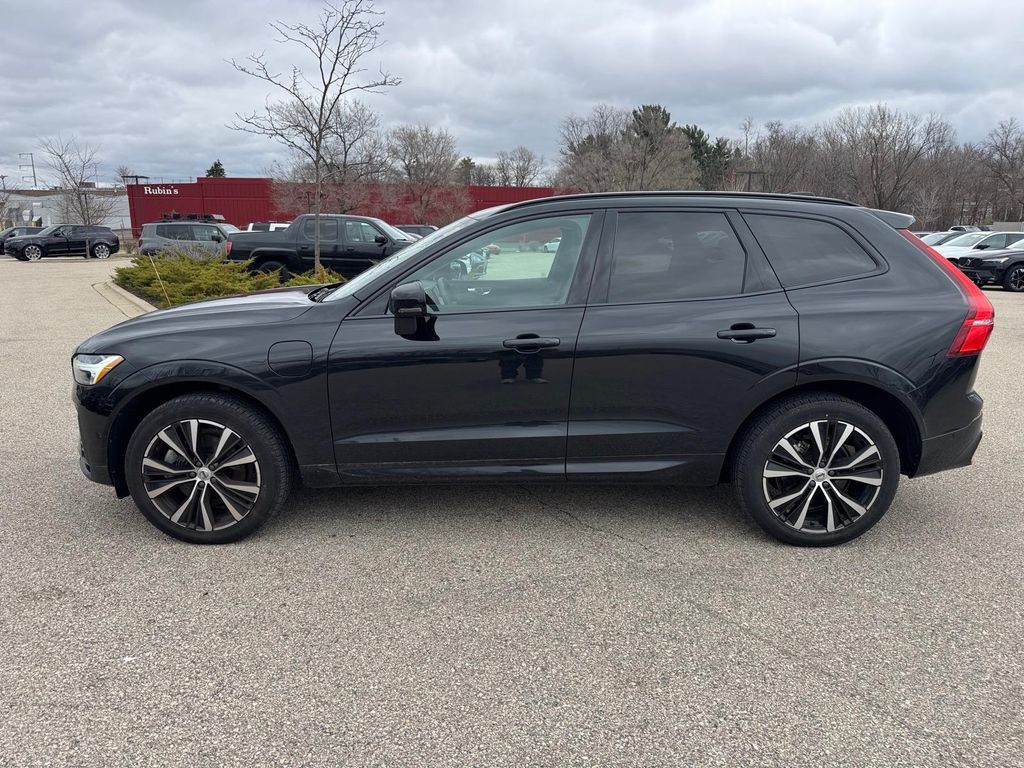 Certified 2023 Volvo XC60 Plus with VIN YV4H60DW5P1375058 for sale in Madison, WI