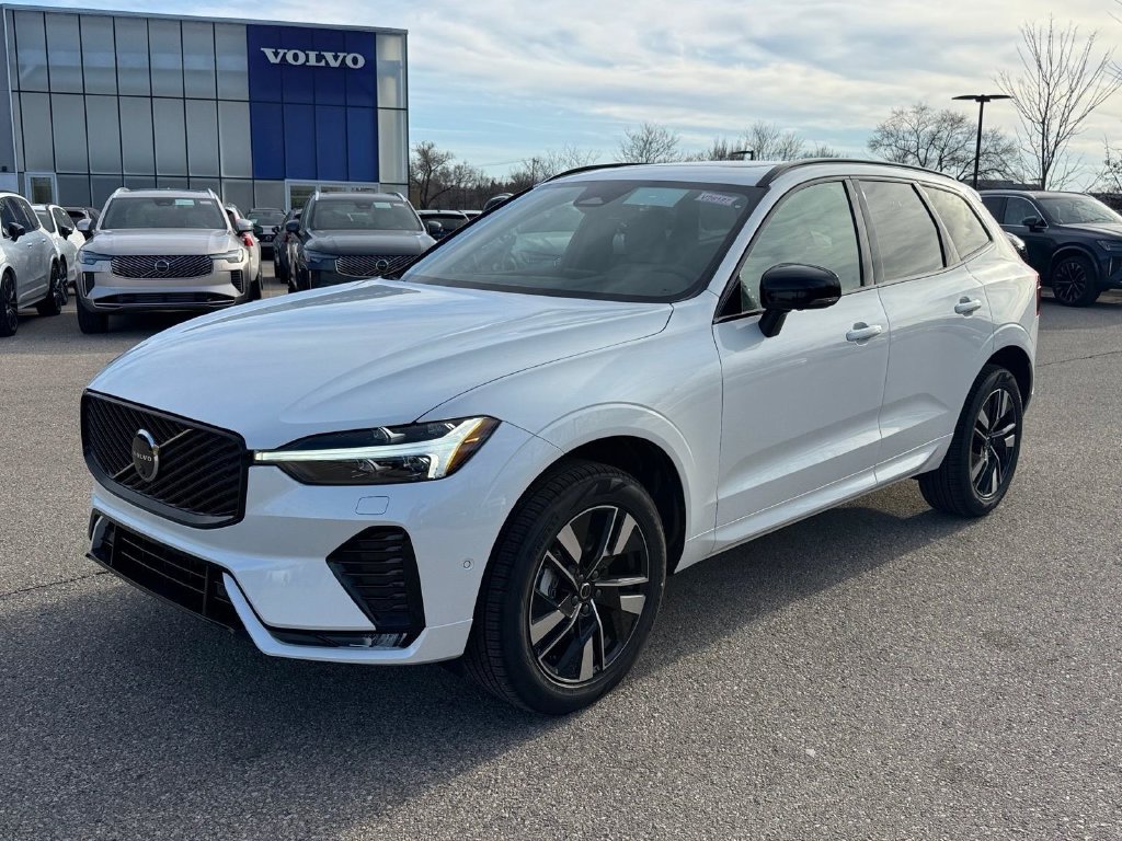 2026 Volvo XC60 Plus