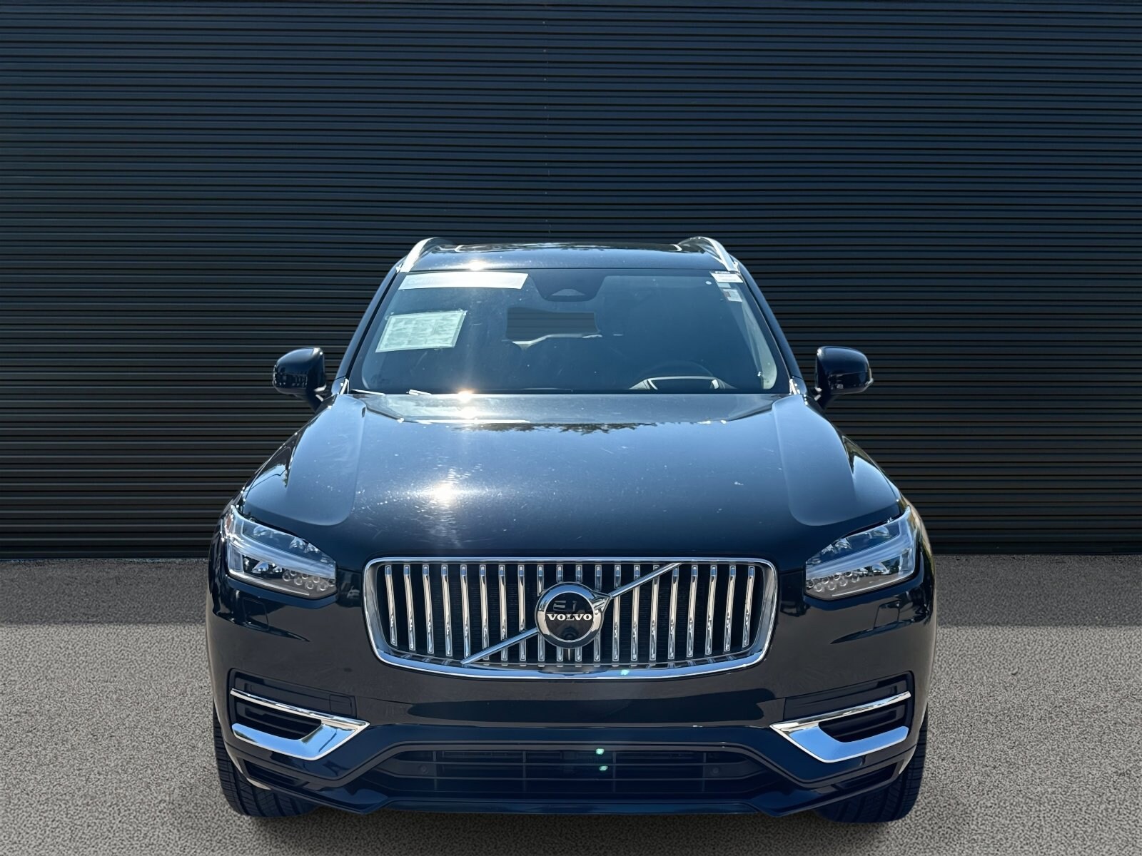 2023 Volvo XC90 Recharge Ultimate photo 2