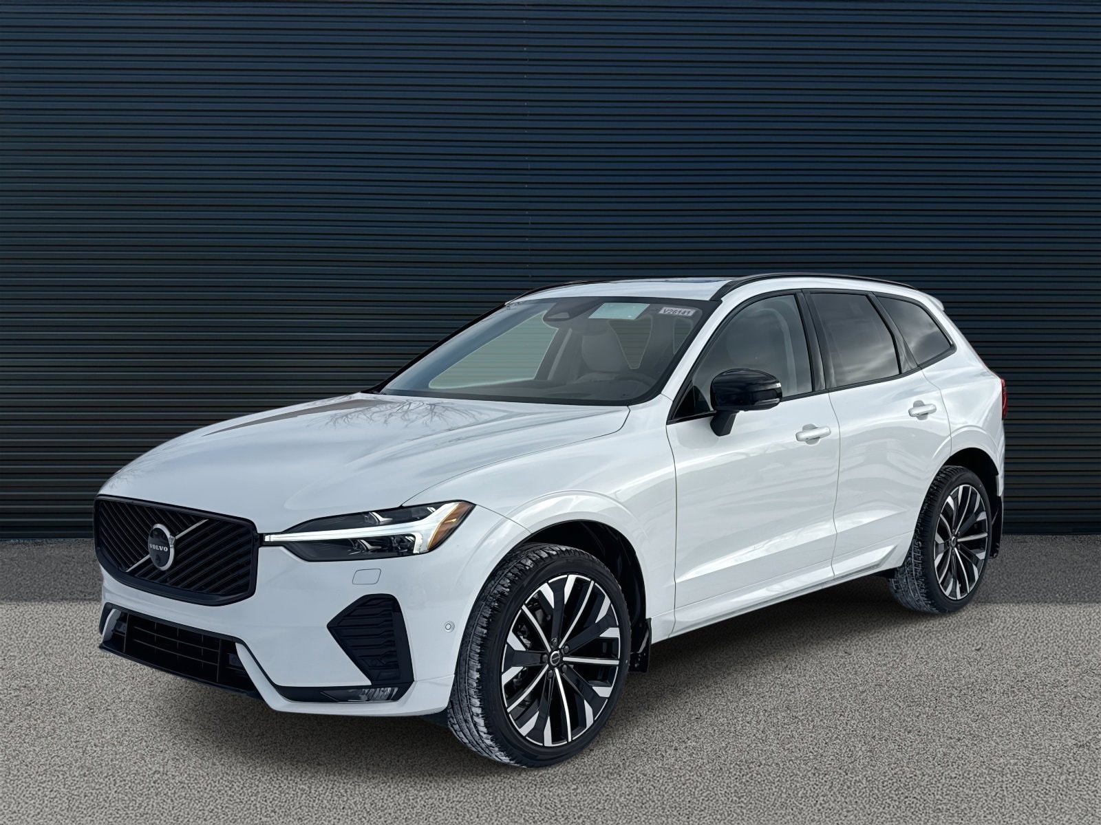 2026 Volvo XC60 Ultra's photo