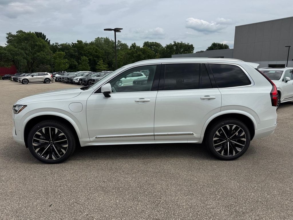 New 2026 Volvo XC90 plug-in hybrid T8 Plus 7-Seater SUV