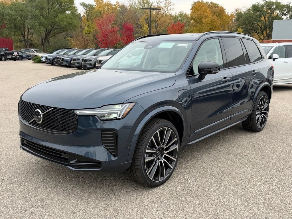 2027 Volvo XC90 plug-in hybrid T8 Ultra Dark Theme 6-Seater AWD SUV