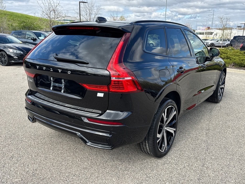 Certified 2024 Volvo XC60 Ultimate with VIN YV4H60DM5R1762257 for sale in Madison, WI
