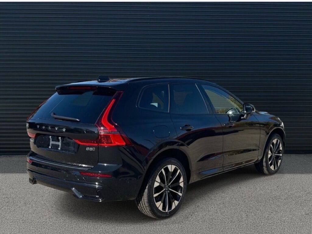 New 2026 Volvo XC60 B5 Plus SUV