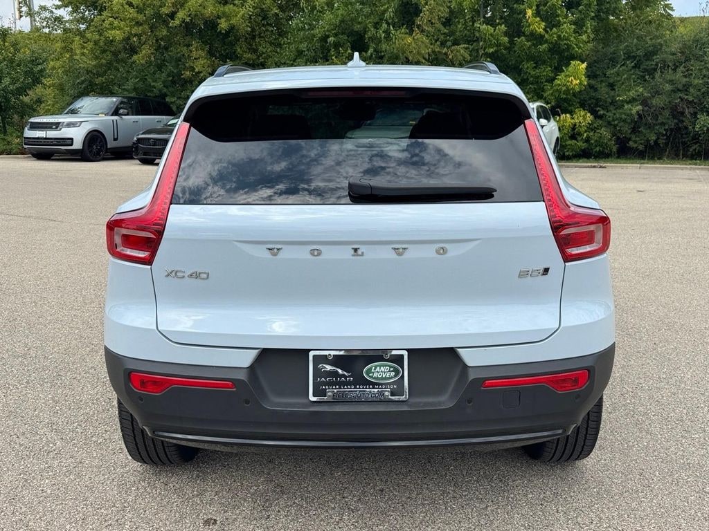 Certified 2026 Volvo XC40 B5 Plus SUV