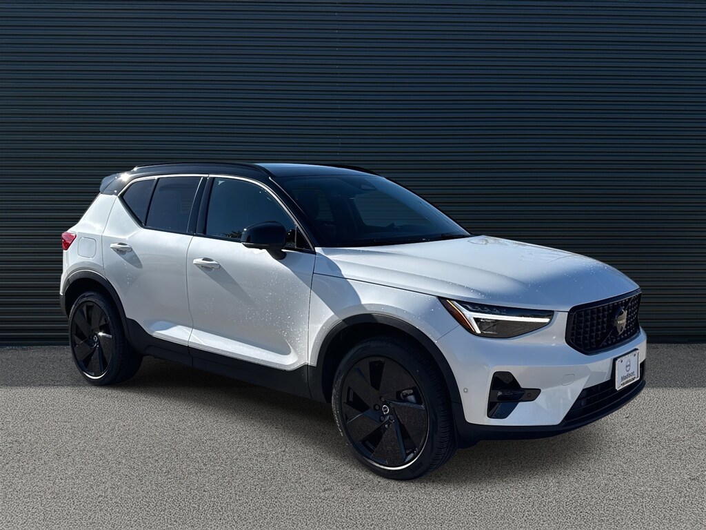 New 2026 Volvo XC40 B5 Ultra Black Edition SUV