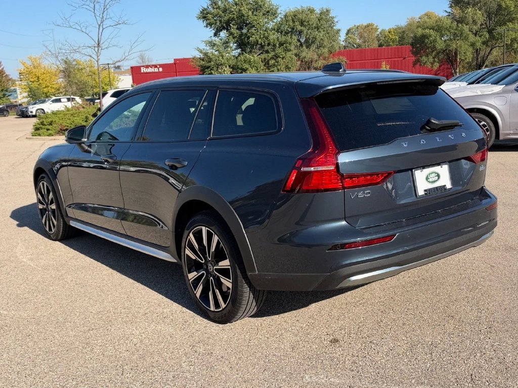 Certified 2026 Volvo V60 Cross Country B5 Ultra Wagon