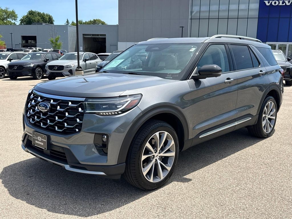 2025 Ford Explorer Platinum 4WD (PL535)'s photo