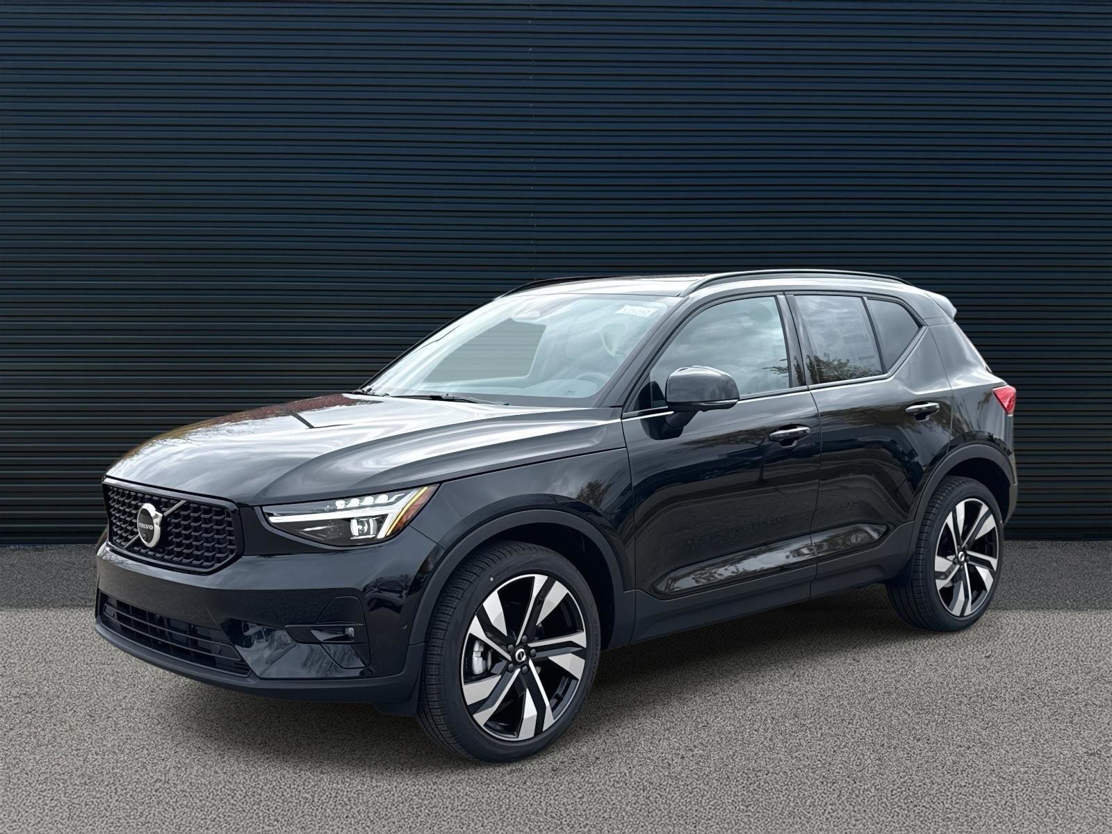 2026 Volvo XC40 Ultra's photo