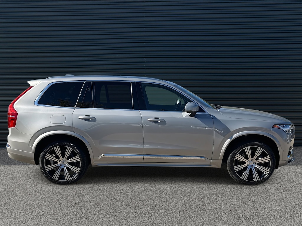 Certified 2024 Volvo XC90 plug-in hybrid T8 Plus 6-Seater SUV