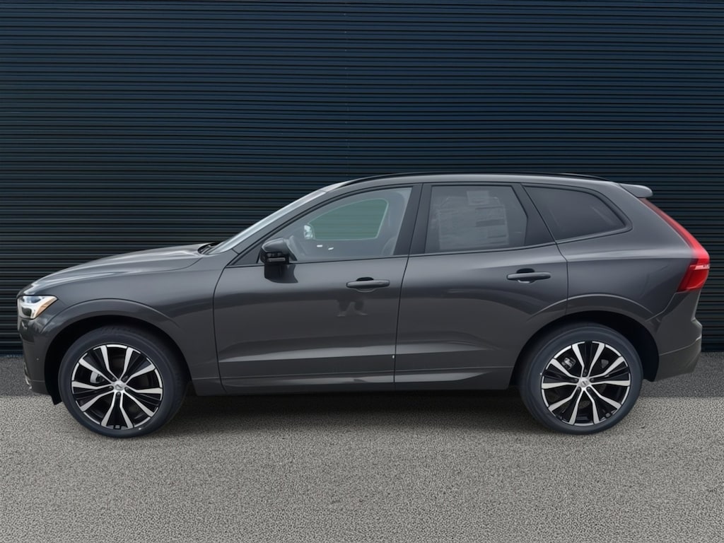 New 2025 Volvo XC60 B5 Plus SUV