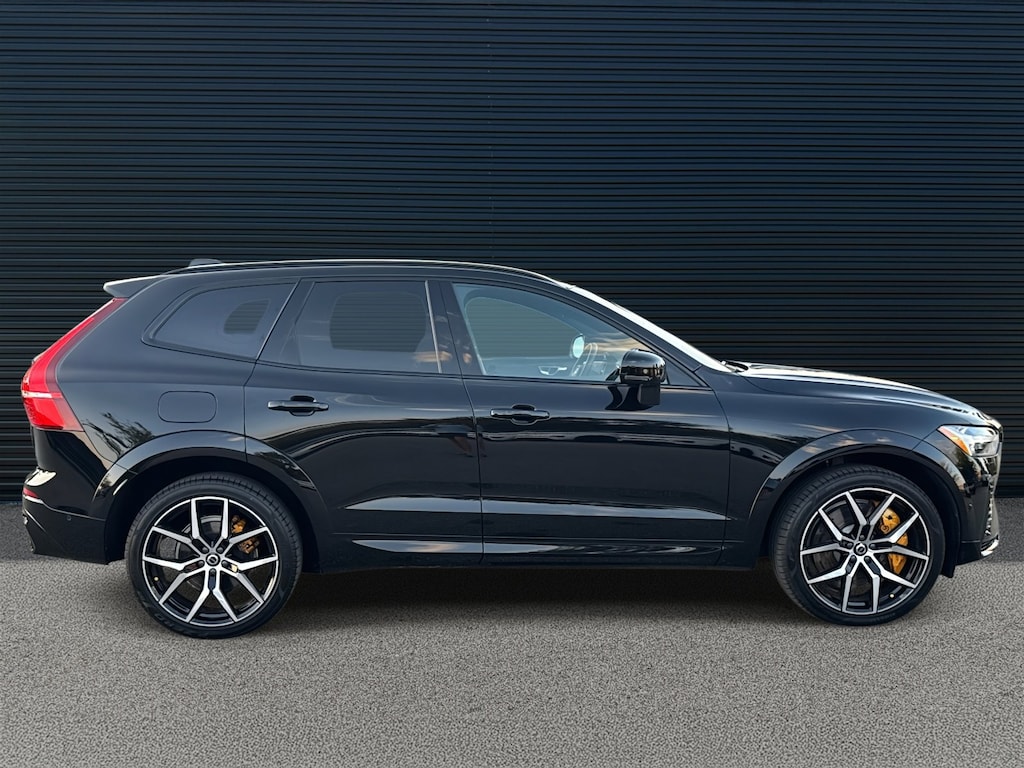Certified 2025 Volvo XC60 plug-in hybrid T8 Polestar Engineered SUV