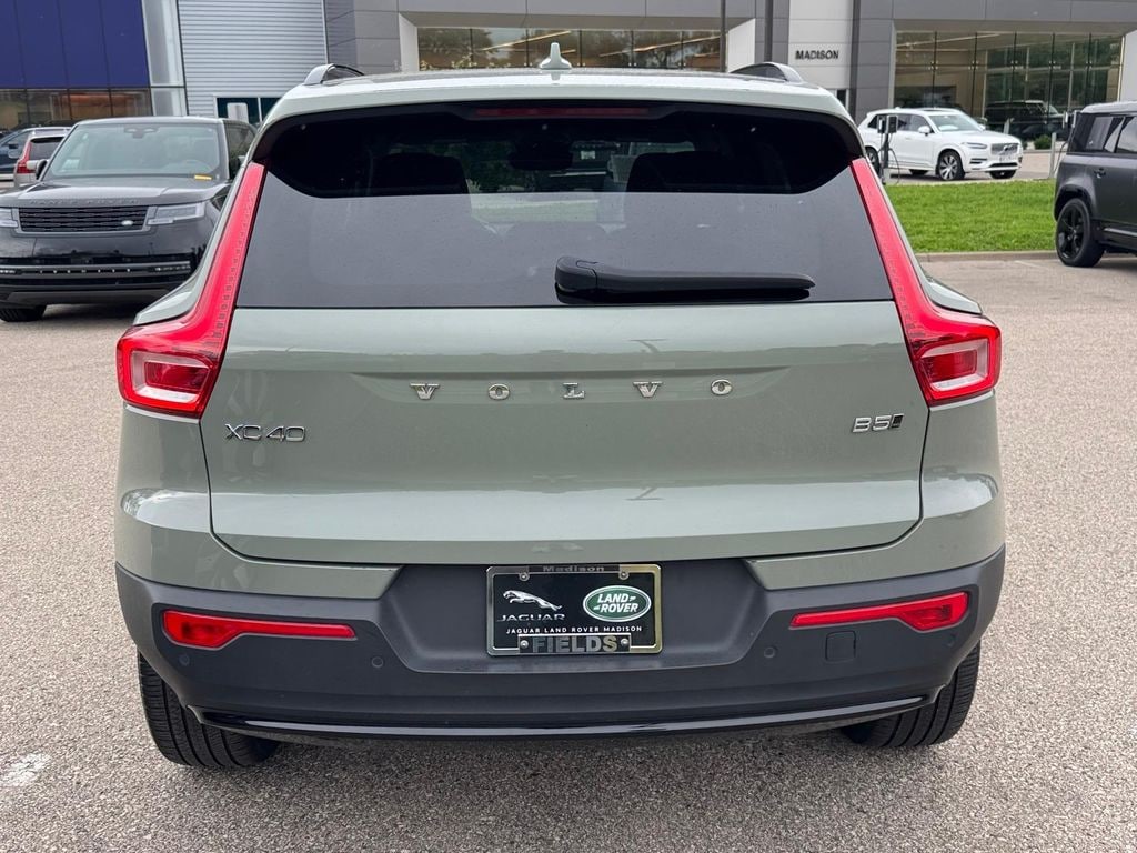 Certified 2023 Volvo XC40 B5 AWD Plus Dark SUV