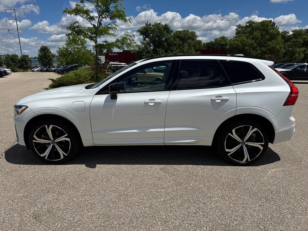 Certified 2023 Volvo XC60 Recharge Plug-In Hybrid Ultimate Dark SUV