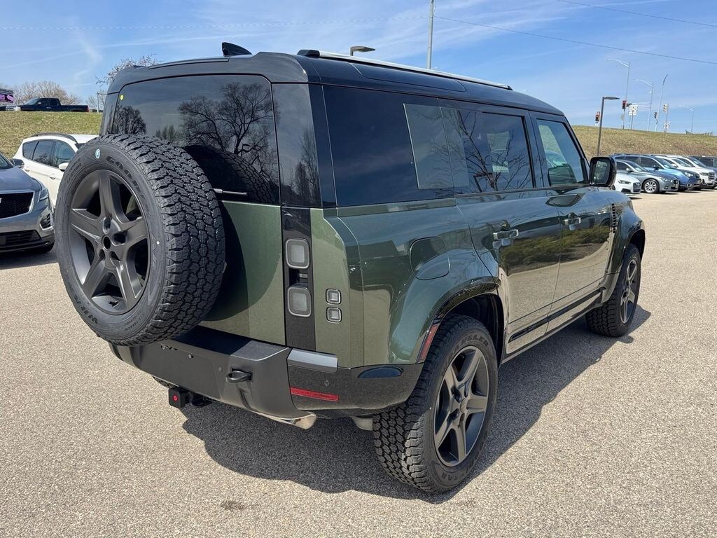 Used 2026 Land Rover Defender 110 X-Dynamic SE SUV