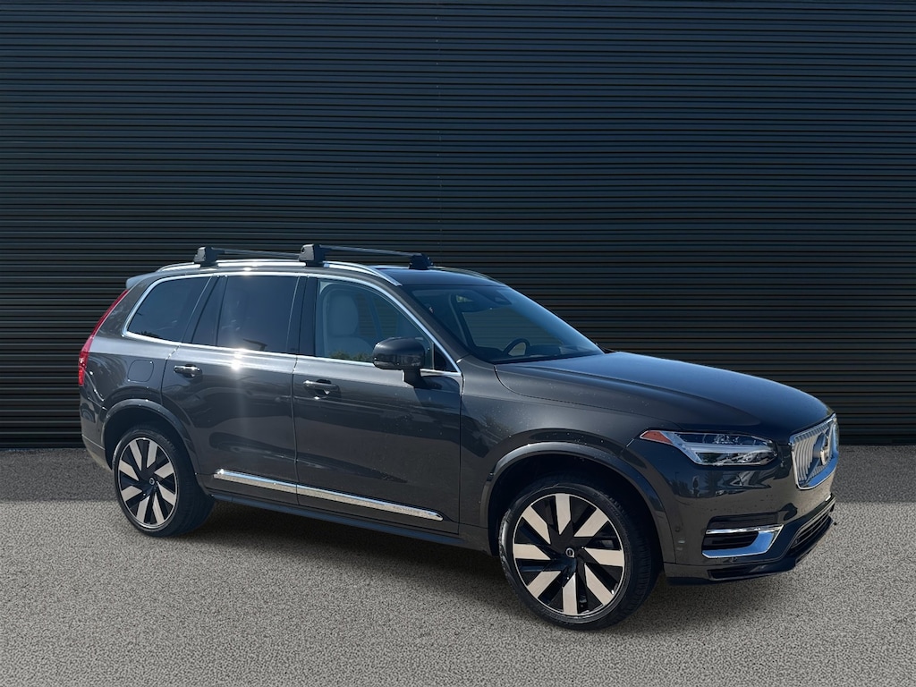 Certified 2024 Volvo XC90 plug-in hybrid T8 Ultimate Bright 7-Seater SUV