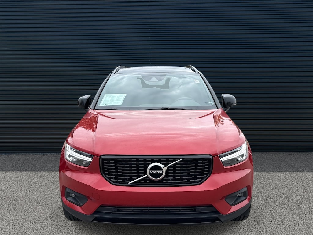 Used 2020 Volvo XC40 T5 R-Design SUV