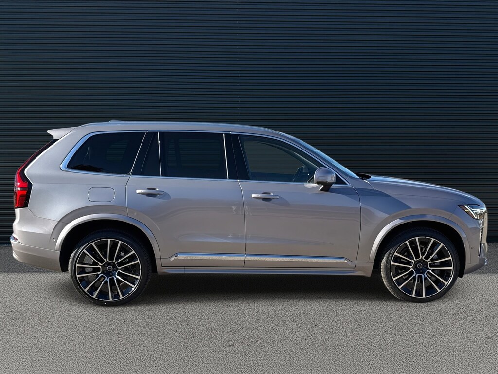 New 2026 Volvo XC90 B6 Plus 7-Seater SUV