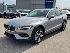 2026 Volvo V60 Cross Country B5 Plus AWD Wagon