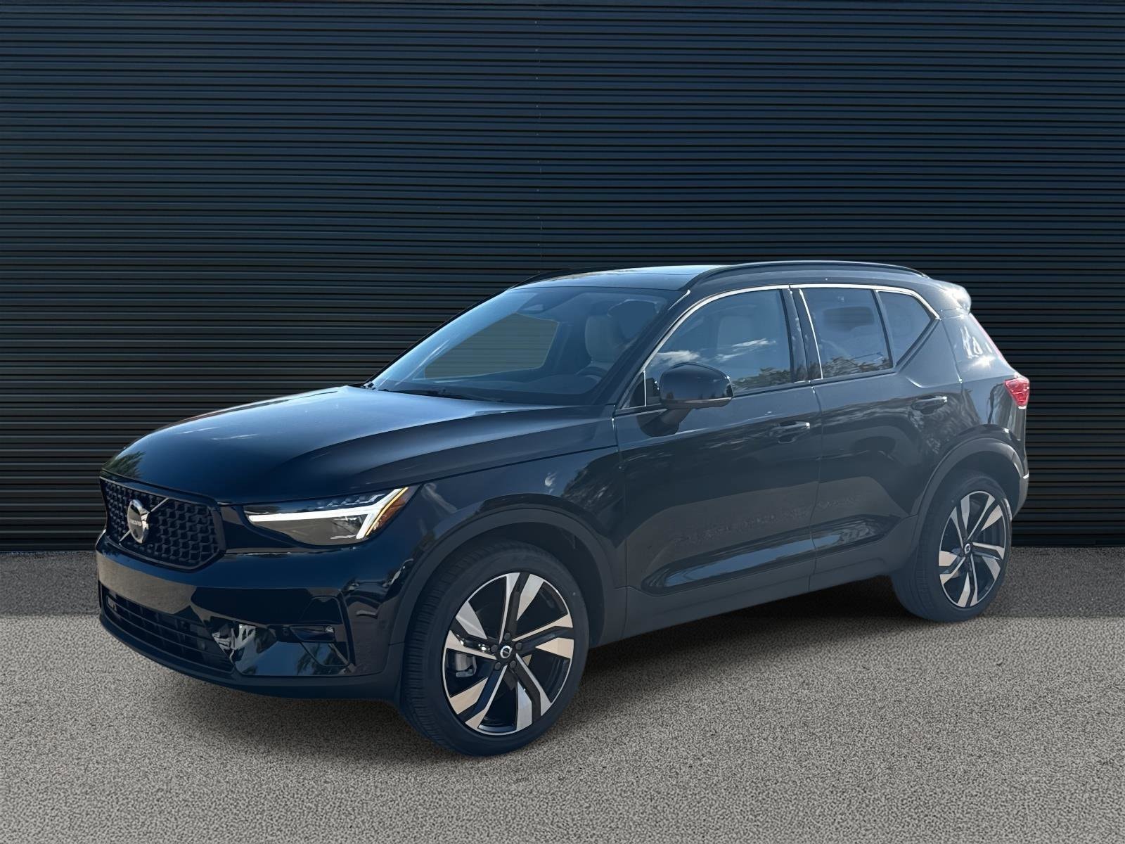 2026 Volvo XC40 Ultra's photo