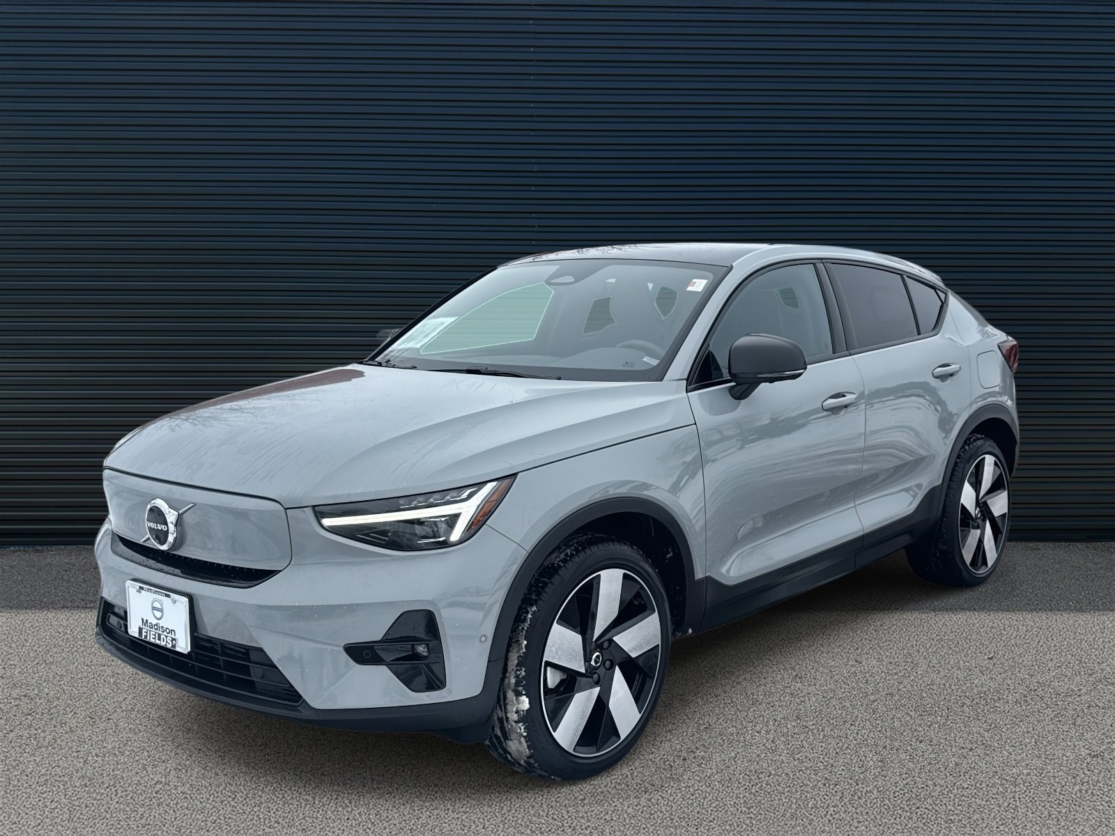 2024 Volvo C40
